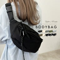 ボディバッグ ショルダーバッグ 軽量 軽い 撥水 ナイロン素材 バッグ 大きめ 斜めがけ 肩掛 片手で外せる…