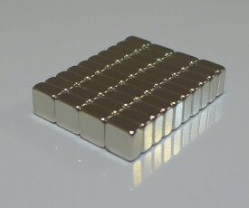 ネオジム磁石 角型 10mm×10mm×10mm(N35) 40個ネオジウム 超強力 マグネット　強力磁石　永久磁石　いろいろ使えますリール改造・燃費アップ・フィギア・プラモデル・日曜大工・工作・DIY・紙留め・実験