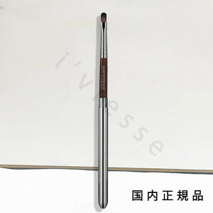 (10時までのご注文当日発送)(休業日除く)国内正規品 メイクアップフォーエバー(MAKE UP FOR EVER)リップブラシキャップ付き 304