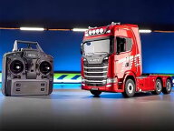 Huina Toys 1/18 2.4GHz 19Ch 4x4 RTR Scania（スカニア）770S トレーラーラジコン