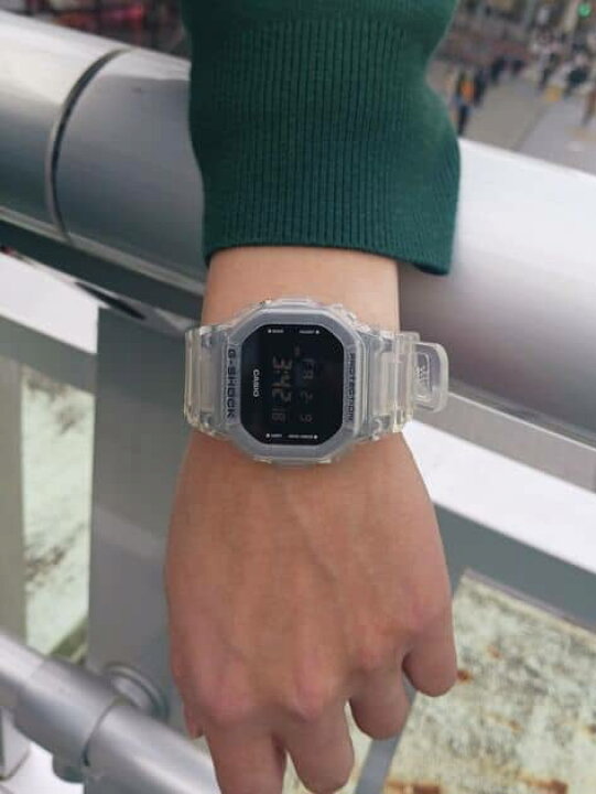 楽天市場】カシオ CASIO Gショック G-SHOCK 5600 SERIES DW-5600USKE  