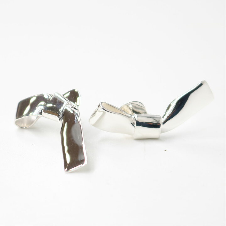楽天市場】□ANNIKA INEZ アニカイネズ Small Cravat Earrings Sml 
