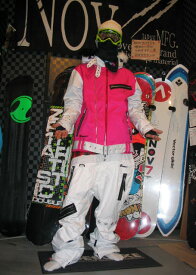 LUVE HUSKY ジャケット ピンク パンツ ホワイト2 上下セット 【ルーブ ハスキー】【スノーボード ウェア】【日本正規品】