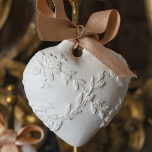 マチルドエム センティッドデコ 香り:ローズエリクサーフランス ホワイト おしゃれ かわいい プレゼント ギフト アロマ サロン マチルドM 白 小物入れ 収納 贈り物 お香 容器 北欧 姫系 姫 輸