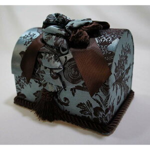 Jennifer Taylor CarlisleWFjt@[eC[ gN{bNX ӂt  킢 ^bZ { t v[g Mtg {bNX [ Pn P k RE32017BX