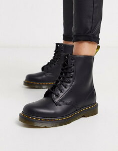 hN^[}[` fB[X V[Y u[cECu[c Dr Martens Modern Classics Smooth 1460 8-Eye Boots Black smooth ubN