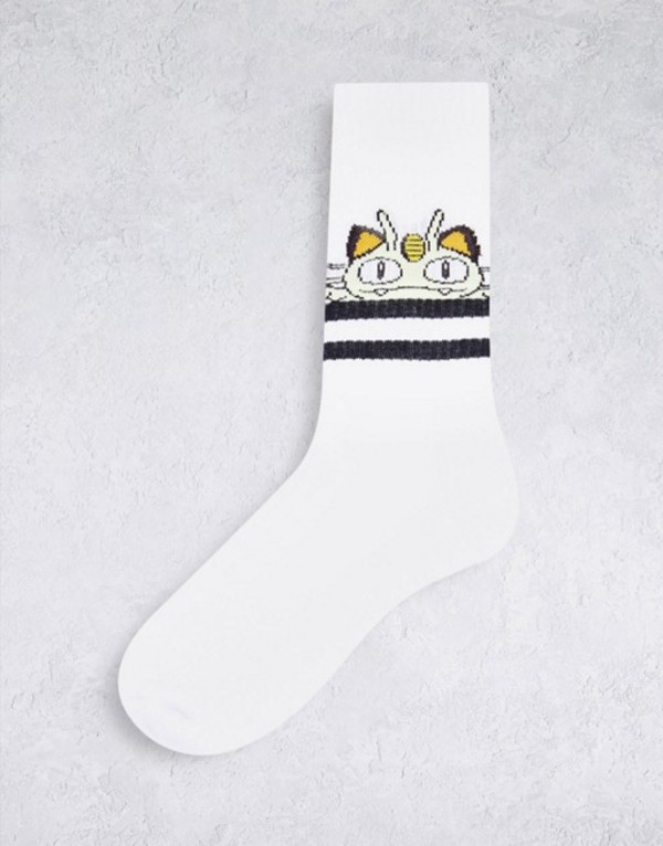 5☆好評 送料無料 サイズ交換無料 エイソス 送料無料カード決済可能 メンズ アンダーウェア 靴下 WHITE ASOS socks Pokemon DESIGN in sports white Meowth