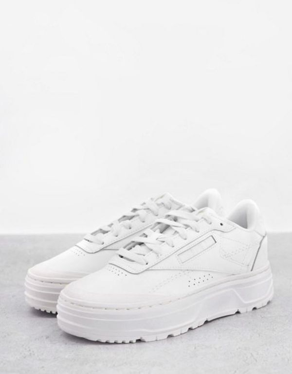 【送料無料】 リーボック レディース スニーカー シューズ Reebok Club C Double GEO sneakers in white WHITE