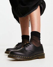 【送料無料】 ドクターマーチン レディース パンプス シューズ Dr Martens 1461 3-eye gibson flat shoes in black Black