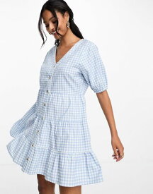 【送料無料】 インザスタイル レディース ワンピース トップス In The Style Exclusive button through mini smock dress in blue gingham Blue gingham