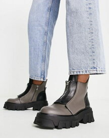 【送料無料】 パブリックデザイア レディース ブーツ・レインブーツ シューズ Public Desire Exclusive Astra zip front chunky ankle boots in gray and black Gray