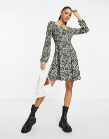 【送料無料】 キューイーディーロンドン レディース ワンピース トップス QED London sweetheart neckline mini swing dress in multi floral Multi