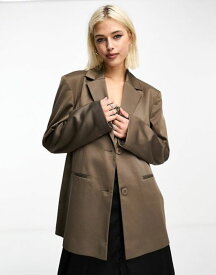 【送料無料】 コルージョン レディース ジャケット・ブルゾン アウター COLLUSION oversized woven blazer with pockets in olive OLIVE