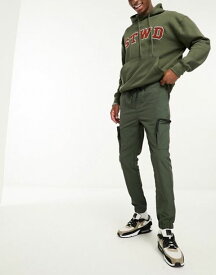 【送料無料】 フレンチコネクション メンズ カジュアルパンツ ボトムス French Connection utility tech cargo pants in khaki GREEN