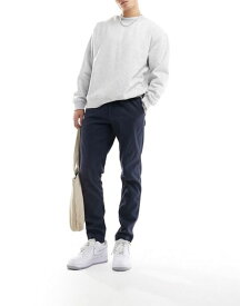 【送料無料】 ジャック アンド ジョーンズ メンズ カジュアルパンツ ボトムス Jack & Jones pleated tapered chino in navy Navy Blazer