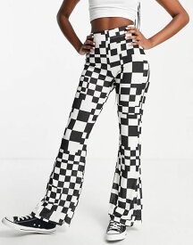 【送料無料】 トップショップ レディース カジュアルパンツ ボトムス Topshop set checkerboard flared pants in monochrome Multi