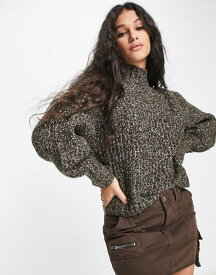 【送料無料】 モンキ レディース ニット・セーター アウター Monki knit sweater in brown twisted yarn BROWN