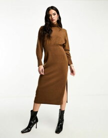 【送料無料】 アンドアザーストーリーズ レディース ワンピース トップス & Other Stories padded shoulder knit wool midaxi dress in brown Brown