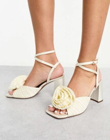 【送料無料】 エイソス レディース サンダル シューズ ASOS DESIGN Heather corsage detail mid heeled block sandals in ivory Ivory Satin