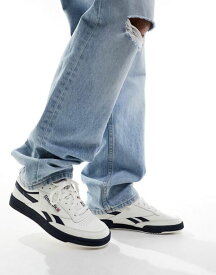 【送料無料】 リーボック レディース スニーカー シューズ Reebok Club C Revenge sneakers in chalk with navy detail Chalk