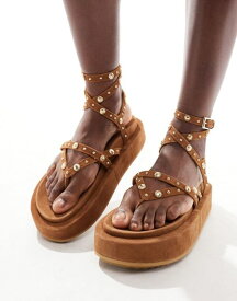 【送料無料】 エイソス レディース サンダル シューズ ASOS DESIGN Fondue premium suede studded strappy sandals in tan Tan Suede