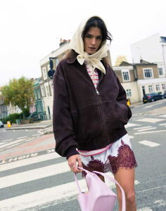 gbvVbv fB[X AE^[ WPbgEu] XG[h WPbg Topshop premium real suede bomber jacket in chocolate Choc `R[g