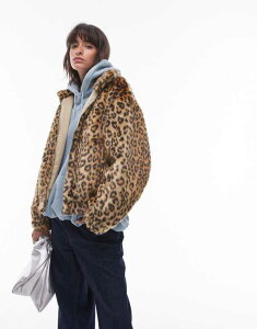 gbvVbv fB[X AE^[ WPbgEu] tWbv vg WPbg Topshop faux fur leopard print zip through bomber jacket in multi multi }`J[