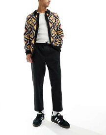 リクレイム ヴィンテージ メンズ ボトムス カジュアルパンツ パンツ クロップド Reclaimed Vintage cropped relaxed pants Black ブラック