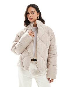 ~XZttbW fB[X AE^[ R[g X^hlbN LeBO WPbg Miss Selfridge oversized quilted funnel neck crop puffer jacket in mushroom Mushroom