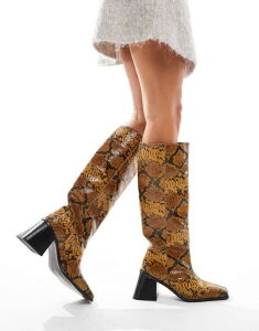 GC\X fB[X V[Y u[cECu[c U[ q[ ASOS DESIGN Connect leather pull-on knee boots with flared heels in snake Yellow snake CG[