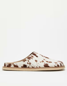 GC\X Y V[Y T_ ASOS DESIGN mule clog sandals in faux giraffe hair Neutral