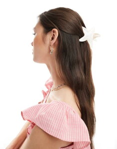 s[V[Y fB[X ANZT[ wAANZT[ Pieces starfish hair claw clip in neutral Cloud Dancer