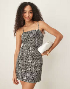 �m�[�o�f�B�[�Y �`���C���h ���f�B�[�X �g�b�v�X �����s�[�X �v�����g �~�j Nobody's Child Palma mini shift dress in mono geo print Black �u���b�N