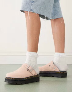 hN^[}[` fB[X V[Y T_ Dr Martens ZebZag mules in powder PINK sN