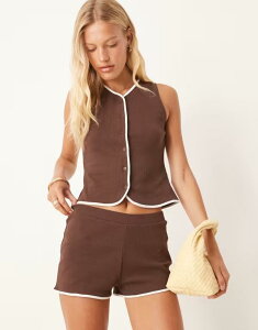 �G�C�\�X ���f�B�[�X �{�g���X �n�[�t�p���c�E�V���[�c �V���[�g�p���c �R���g���X�g ASOS DESIGN fitted micro shorts with contrast piping - part of a set Brown and cream �N���[��