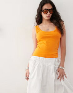 【送料無料】 コルージョン レディース ベスト トップス COLLUSION strappy square neck cami top in orange ORANGE