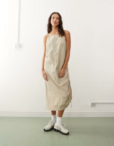 �R���[�W���� ���f�B�[�X �g�b�v�X �����s�[�X �~�f�B COLLUSION utility washed midi cami dress in stone STONE �X�g�[��