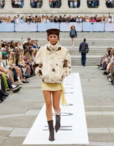 gbvVbv fB[X AE^[ R[g vg WPbg Topshop faux fur pony skin cow print bomber jacket in cream CREAM N[