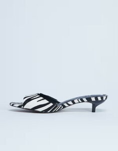 yz gbvVbv fB[X T_ V[Y Topshop Alba real leather peep toe kitten heel mules in zebra pony Zebra