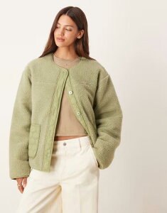 GC\X fB[X AE^[ p[J[EXEFbg LeBO iC WPbg ASOS DESIGN borg jacket with quilted nylon detail in tonal Khaki J[L