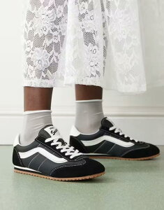 【送料無料】 バンズ レディース スニーカー シューズ Vans Super Lowpro sneakers in black Black