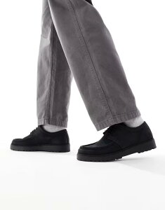 tbhy[ Y V[Y u[cECu[c XG[h u[c Fred Perry kenney low top waxed suede boots in dark Gray O[