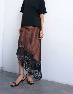 �g�b�v�V���b�v ���f�B�[�X �{�g���X �X�J�[�g �A�V�����g���[ �T�e�� ���[�X �}�L�V Topshop satin asymmetric lace hem maxi skirt in chocolate Chocolate �`���R���[�g