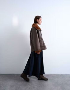 �g�b�v�V���b�v ���f�B�[�X �A�E�^�[ �R�[�g Topshop shearling oversized reversible coat with button loop in chocolate Chocolate Toast �`���R���[�g