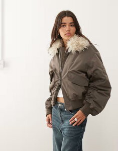EB[NfC fB[X AE^[ R[g WPbg Weekday bomber jacket with faux fur collar in mole - exclusive to ASOS Mole