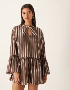 �G�C�\�X ���f�B�[�X �g�b�v�X �����s�[�X �~�j�����s�[�X �~�j ASOS DESIGN smock mini dress with neck tie in chocolate stripe Chocolate Stripe �`���R���[�g