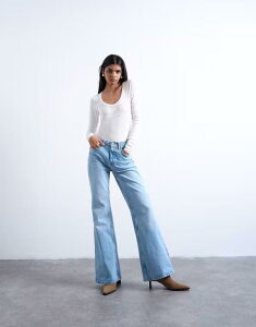 �g�b�v�V���b�v ���f�B�[�X �{�g���X �f�j���p���c Topshop Pippa mid rise comfort stretch flare jean in bleach Bleach