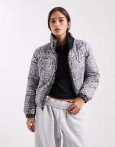 s[V[Y fB[X AE^[ WPbgEu] vg WPbg Pieces reversible padded jacket in tonal leopard print Asphalt Leopard Print Aj}