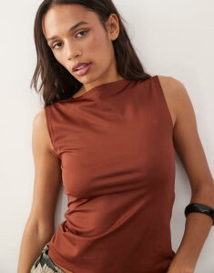 �E�B�[�N�f�C ���f�B�[�X �g�b�v�X �^���N�g�b�v �m�[�X���[�u Weekday Annie sleeveless boat neck top in rust Red ���b�h