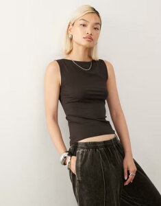 �E�B�[�N�f�C ���f�B�[�X �g�b�v�X �^���N�g�b�v �m�[�X���[�u Weekday Annie super soft boat neck sleeveless top in dark Dark brown �u���E��